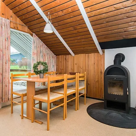 بيت للعطل 6 Person In Hejls